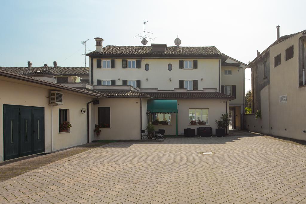 Hotel Gambara Zewnętrze zdjęcie